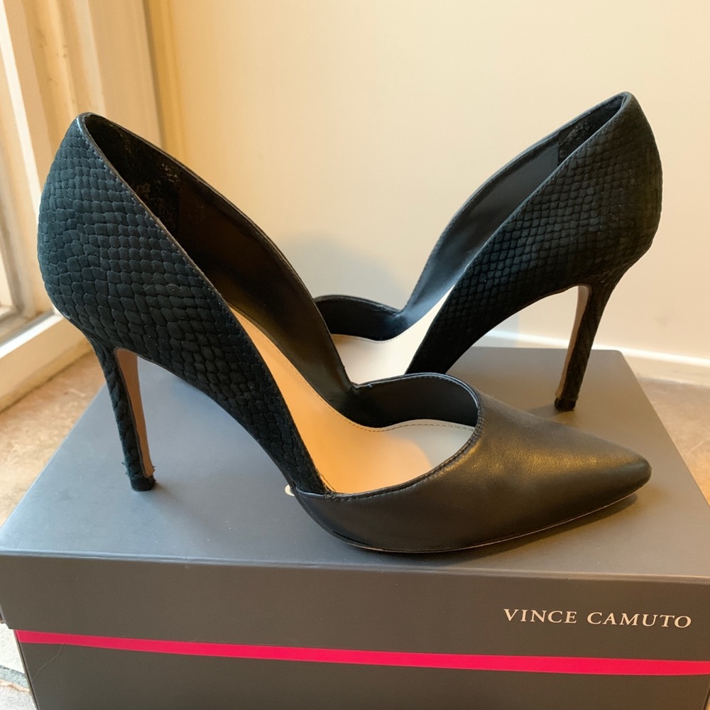 Vince Camuto - size 7 leather & suede heels